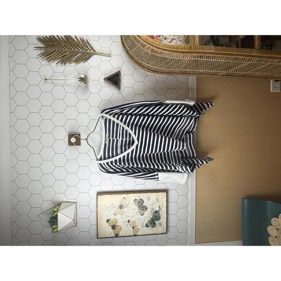 We the Free People Main Squeeze Cropped Navy Stripped Sweatshirt - Size - Medium - Picture 2 of 6